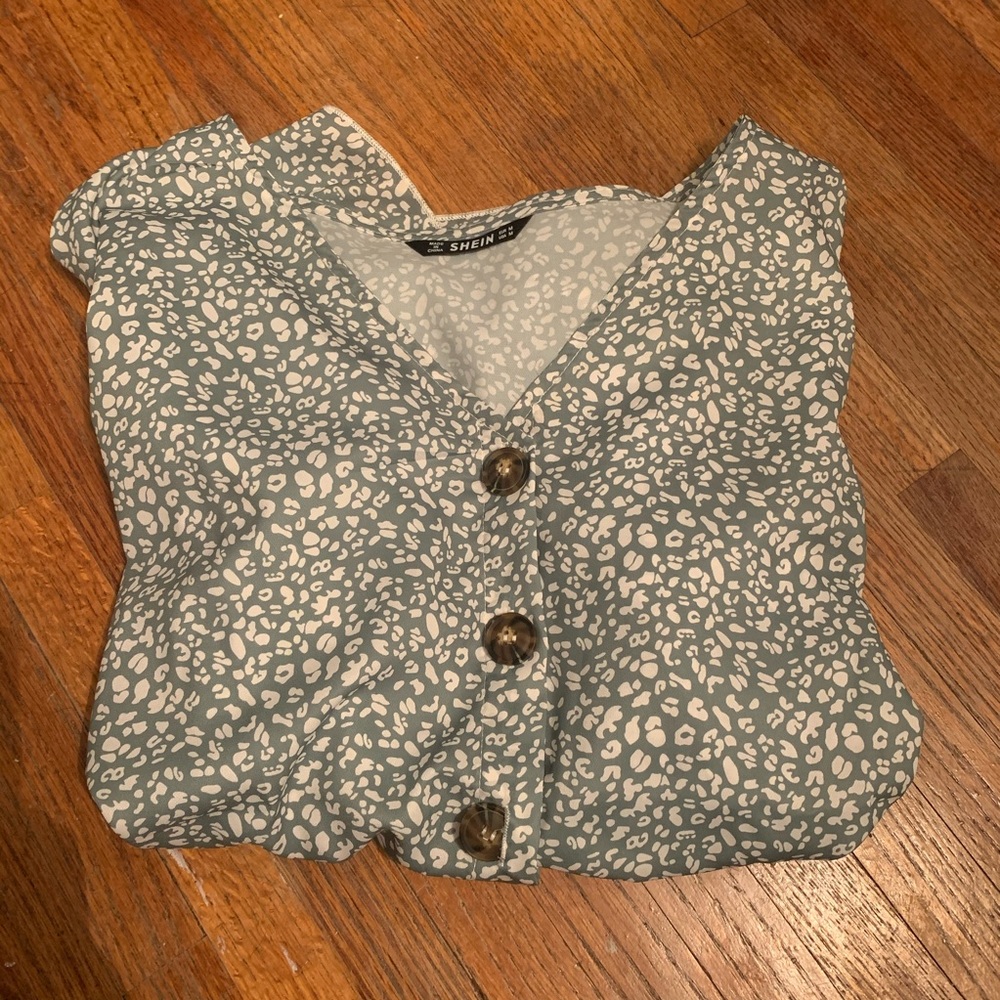 Flowy Cheetah print top NWOT